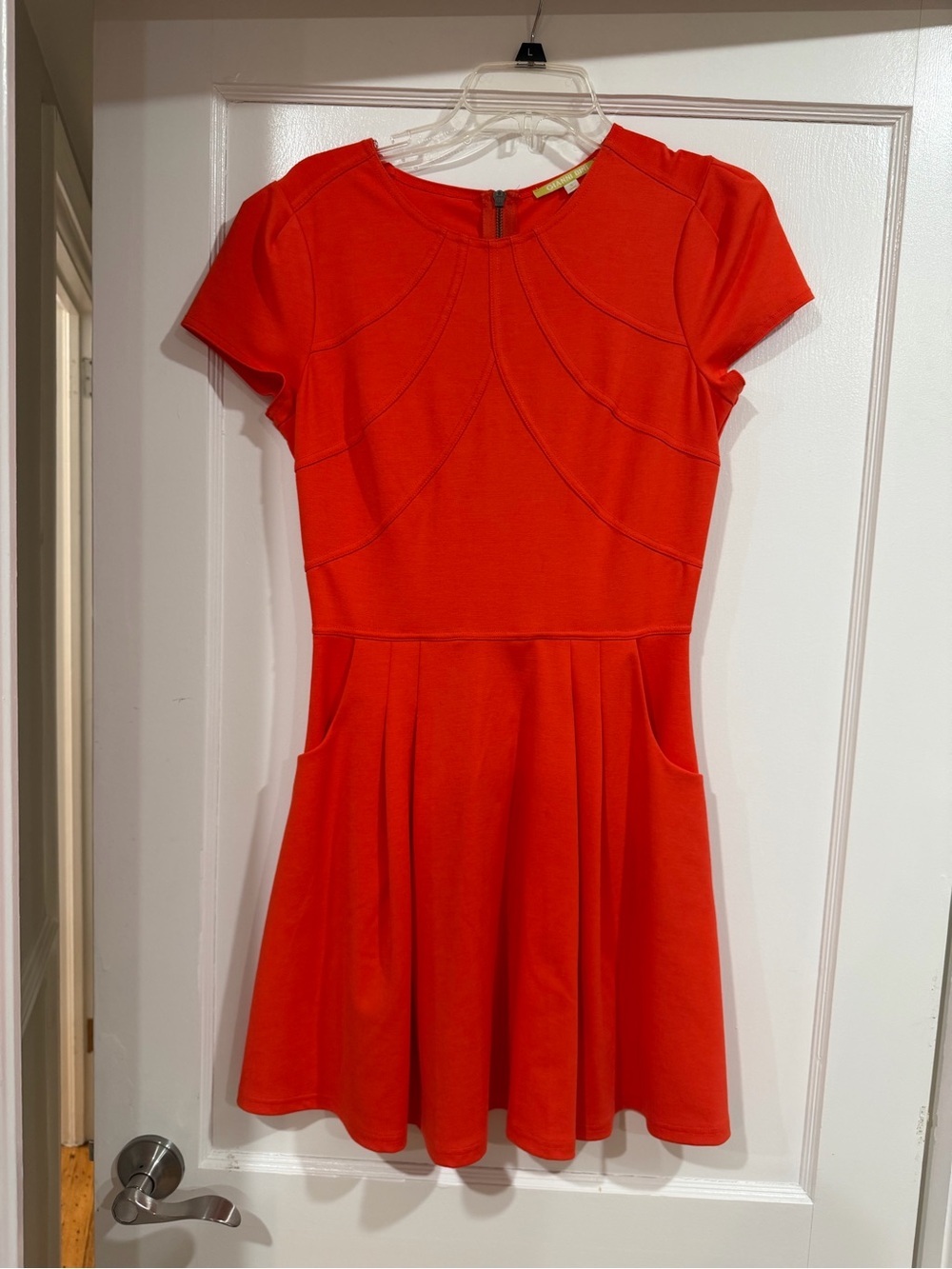 Gianni Bini Bright Red Short Sleeve Dress​